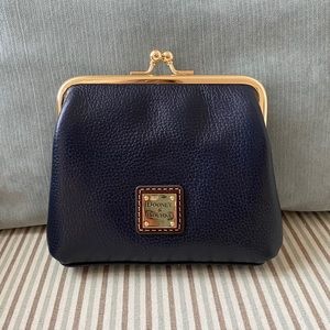 Dooney & Bourke~Paxton Large Framed Purse